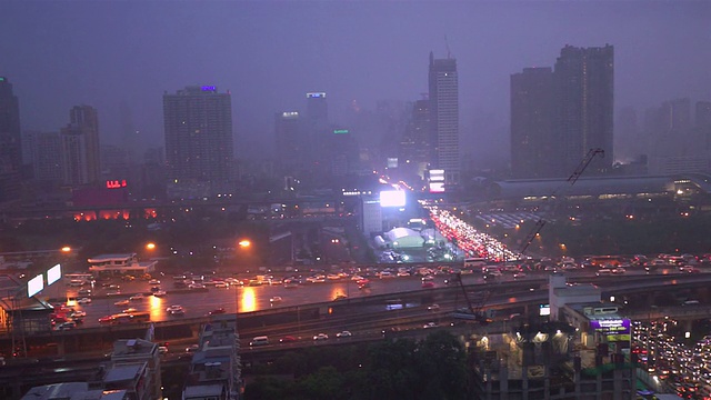 泰国曼谷的雨天。视频素材