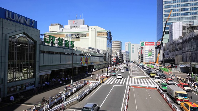 新宿南出口前景观视频素材