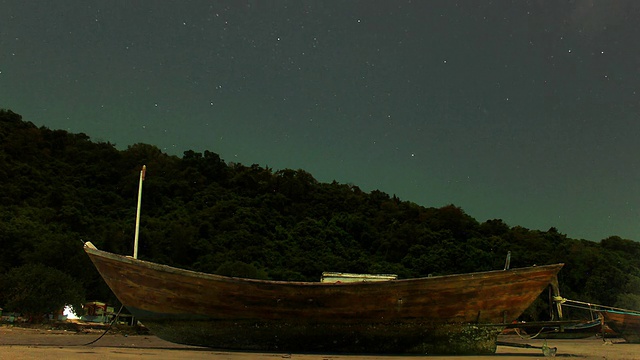 夜星与渔船视频素材