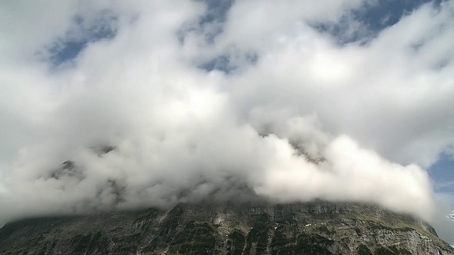 瑞士伯恩斯高地，海拔3970米的格林德沃山上的云视频素材