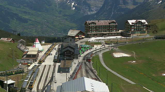 瑞士伯恩斯奥博兰Kleine Scheidegg和Eiger / Grindelwald的WS HA站视频素材