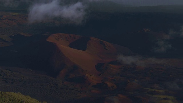 夏威夷毛伊岛的哈雷阿卡拉火山口视频下载