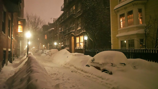 波士顿暴雪2015。波士顿历史上雪最多的冬天视频素材