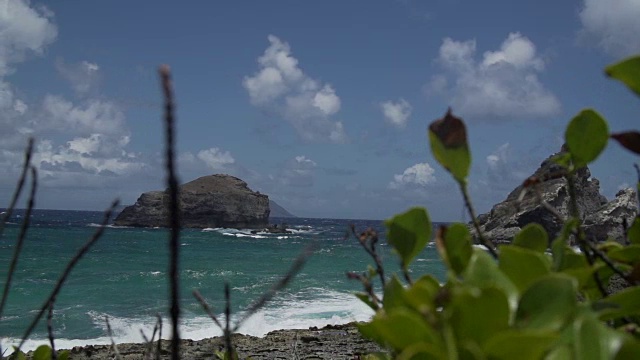 海岸的岩石视频素材