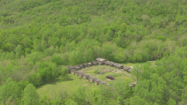 WS AERIAL DS拍摄于fort Boonesborough State Park / Richmond, Kentucky, United States视频素材