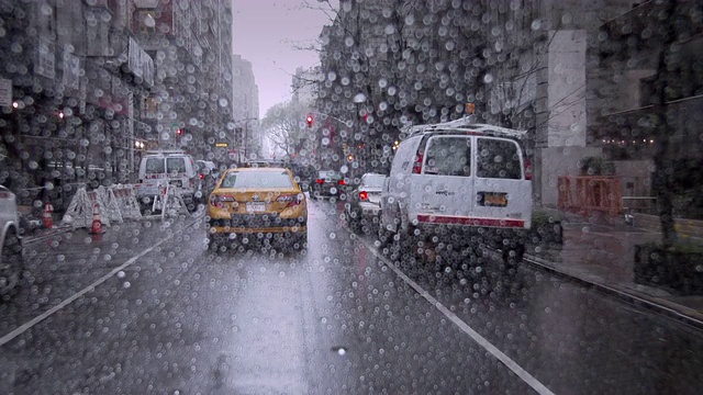 曼哈顿的雨天视频素材