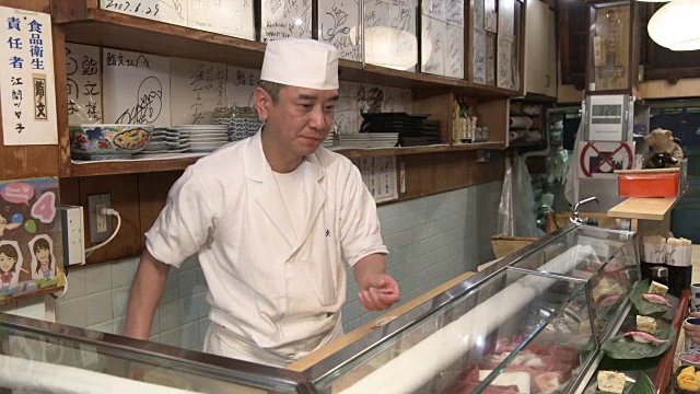 寿司餐厅-筑地市场东京，日本视频素材