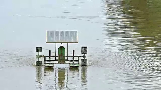 太阳能污水纺丝机视频素材