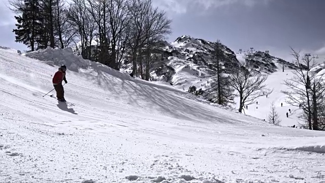 SLO MO TS自由式滑雪旋转技巧视频素材