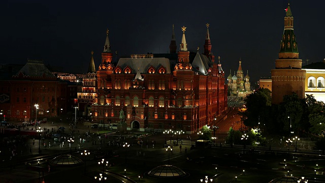 时间流逝，莫斯科国立历史博物馆的夜晚视频素材