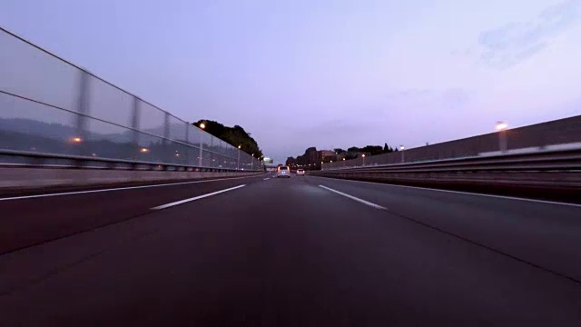 高速公路收费站在早上通过- 4K-视频素材