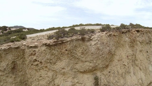 低空飞过伊比沙海滩视频下载