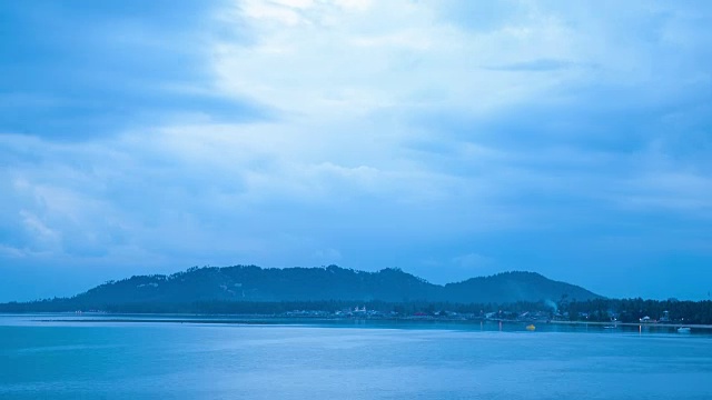 4K延时从白天到夜晚:苏梅岛海岸视频素材