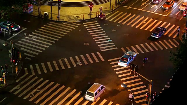 上海十字路口的夜晚视频下载