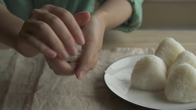 饭团制作，日本，京都视频素材