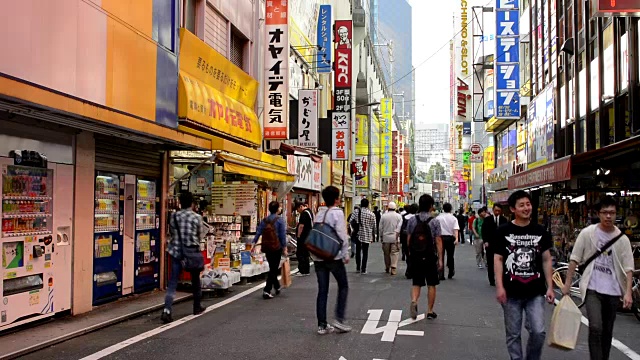 东京日本现代高科技地区秋叶原地区出售电脑物品和卡通类型的游戏称为电子城视频游戏动画漫画流行偶像视频素材