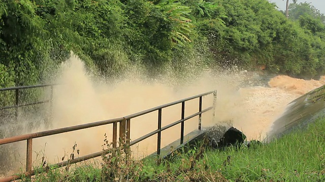 坝的水流视频素材