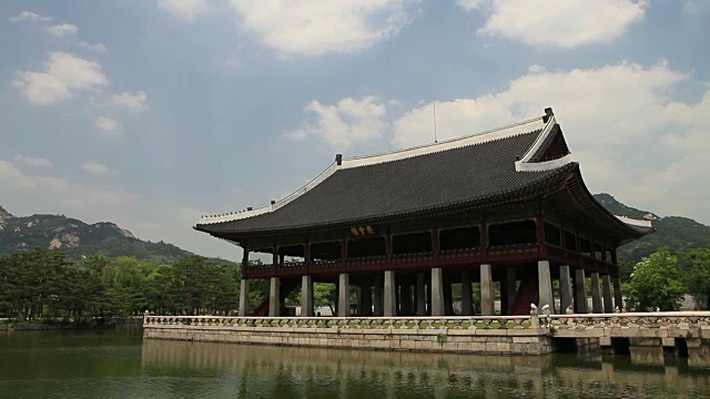 京畿道馆(韩国国宝224)，景福宫段(朝鲜王朝皇宫)视频素材