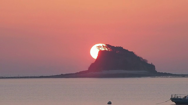 韩国仁川江河关地区的WS T/L日出景观视频素材