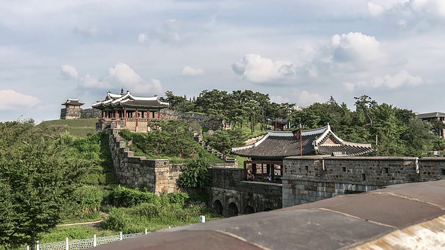 水原华城城堡(联合国教科文组织世界遗产)/水原，韩国京畿道水原视频素材