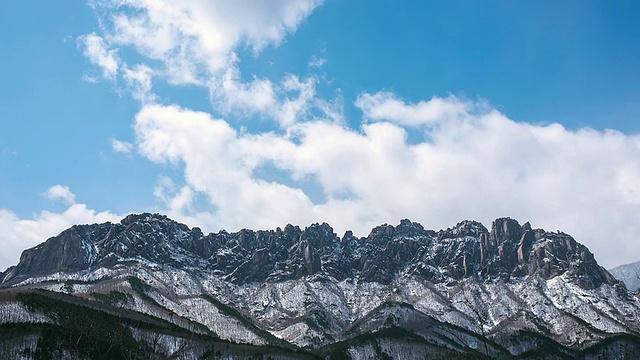 WS ZI T/L蔚山巴维岩与云景/束草，江原道，韩国视频素材