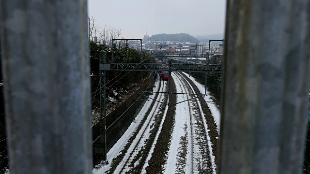 白雪覆盖的铁路视频素材