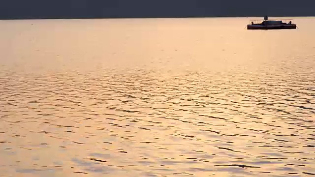 大川湖波浪视频素材