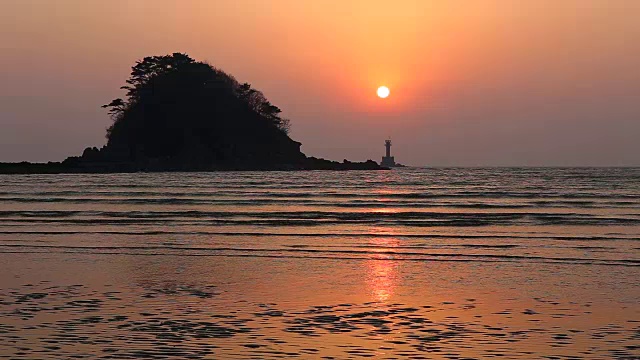 Kkotji海滩日落景观(旅游目的地)视频素材