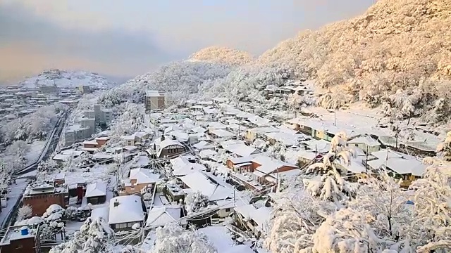 冬天的玉石山景视频素材