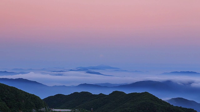 云海在吉日三国家山公园视频素材