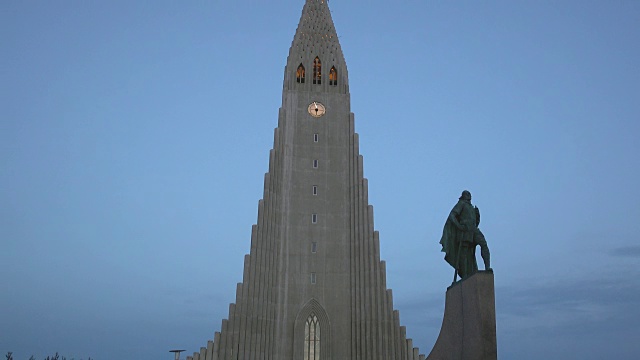 Hallgrímskirkja Church，雷克雅未克，冰岛视频素材