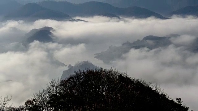 观赏云海和玉桢湖山脉视频素材