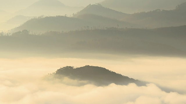 观赏云海和玉桢湖山脉视频素材