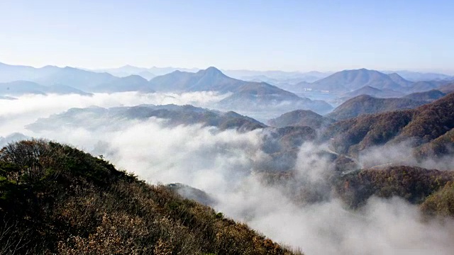 观赏云海和玉桢湖山脉视频素材