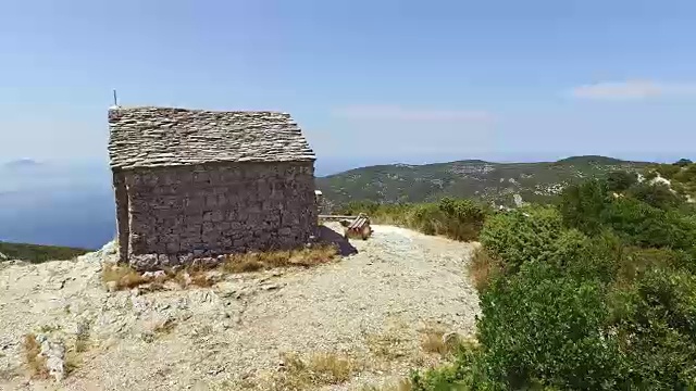 山顶上的空中教堂视频素材