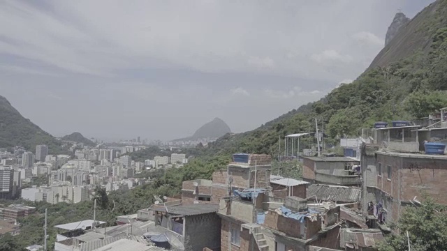 里约热内卢de Janeiro，圣玛尔塔的山/贫民窟视频素材