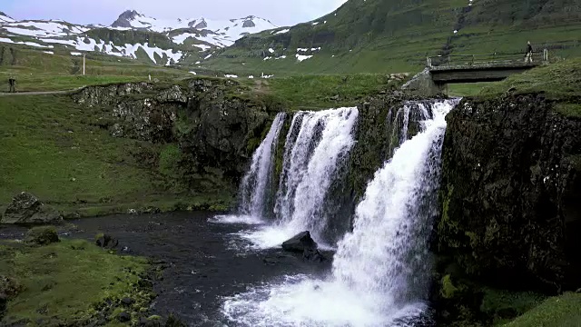 Kirkjufellsfoss 瀑布视频素材