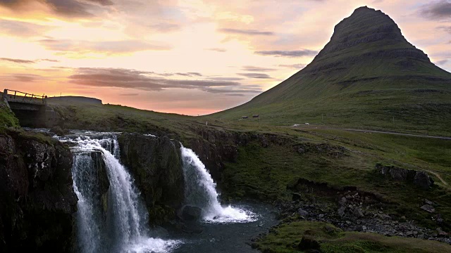 Kirkjufellsfoss 瀑布视频素材