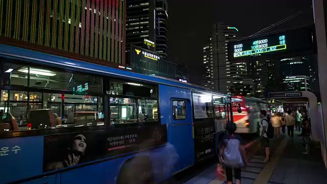 夜景汉城车站公交换乘中心视频素材