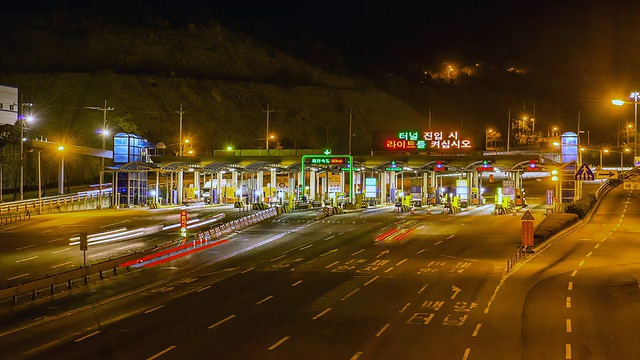 韩国釜山白阳高速收费站WS T/L夜景视频素材