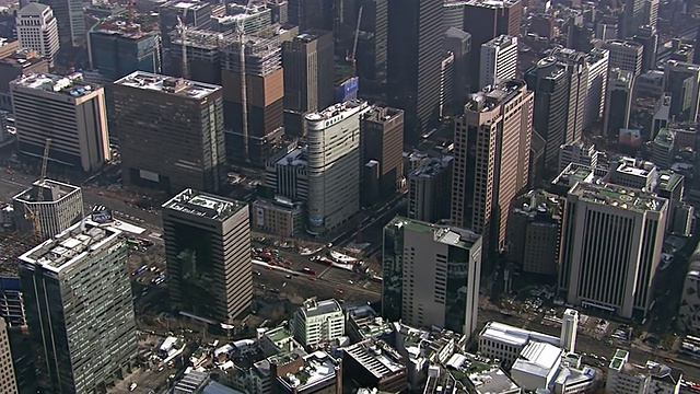 韩国钟诺区首尔光华门地区首尔市区的MS AERIAL Shot of Shot视频素材