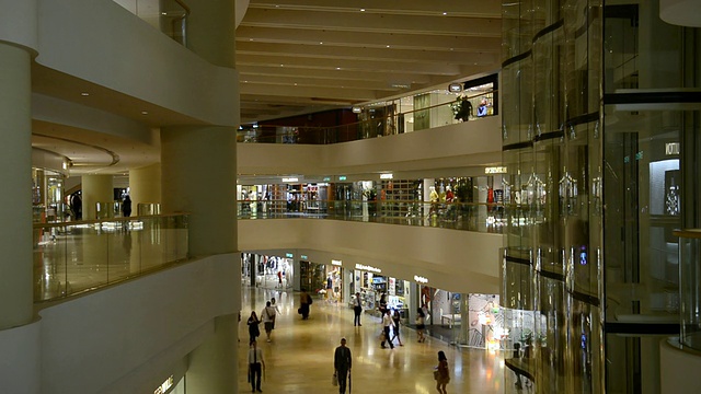 MS Inside Shopping Mall /香港，中国视频素材