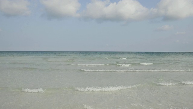 在越南越南越南海岸的Sao beach / Sao上海浪的景象视频素材