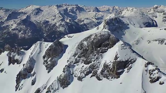 冬季空中山景图视频素材