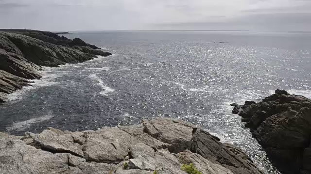 沙维奇海岸的岩石视频素材