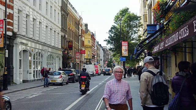 伦敦的街景Long Acre (UHD)视频素材