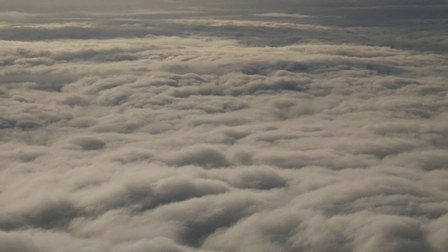 4K:飞机上的天空和云视频素材