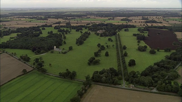 风景萨默雷顿大厅-鸟瞰图-英格兰，萨福克，韦弗尼区，英国视频素材