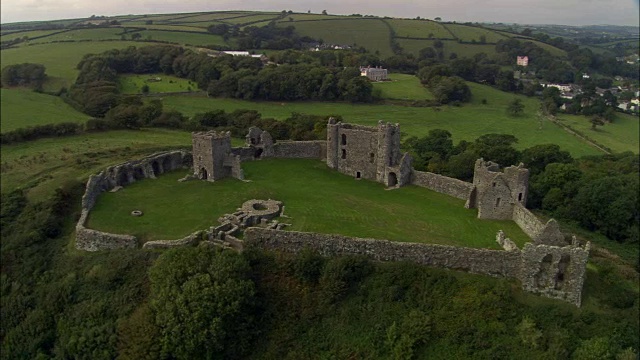 Llanstefan城堡-鸟瞰图-威尔士，Carmarthenshire，英国视频素材