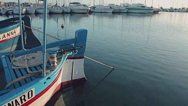 意大利地中海的渔港视频素材